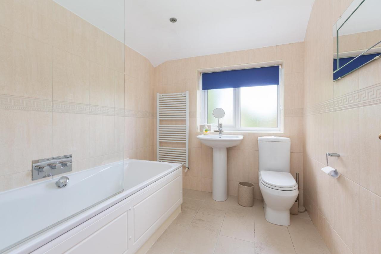 Charles Alexander Short Stay - Moorway House Poulton-le-Fylde Exterior photo